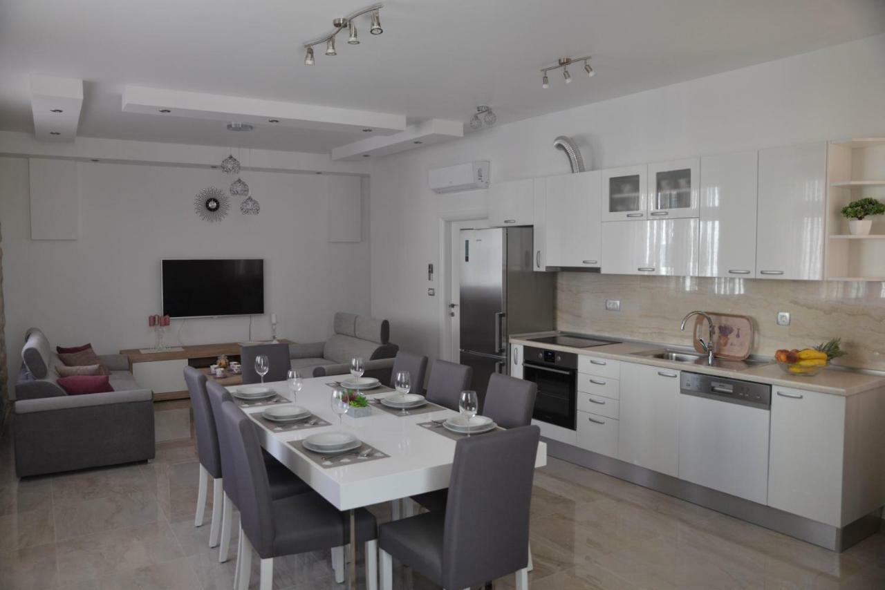 Apartmani Olujic إيموتسكي المظهر الخارجي الصورة