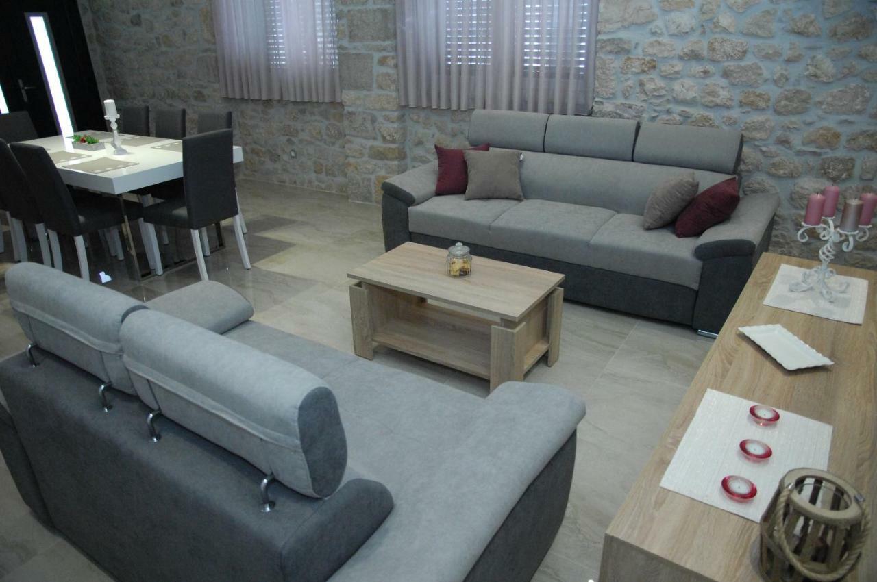 Apartmani Olujic إيموتسكي المظهر الخارجي الصورة